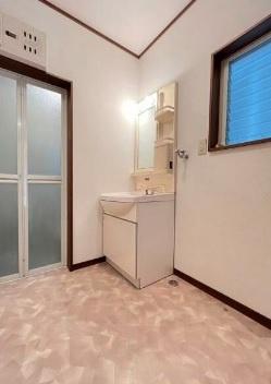 横浜市西区久保町の貸家