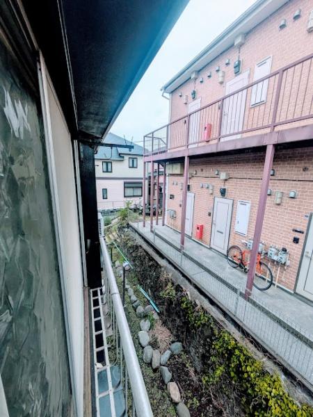 横浜市西区藤棚町２丁目のアパート