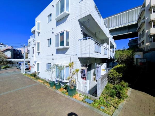 横浜市保土ケ谷区坂本町のマンション