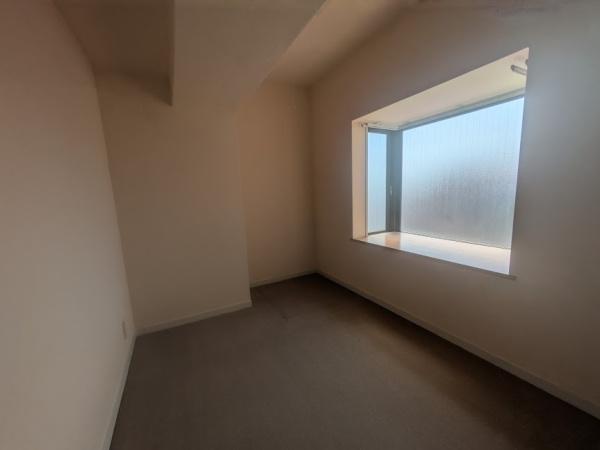 横浜市南区日枝町４丁目のマンション