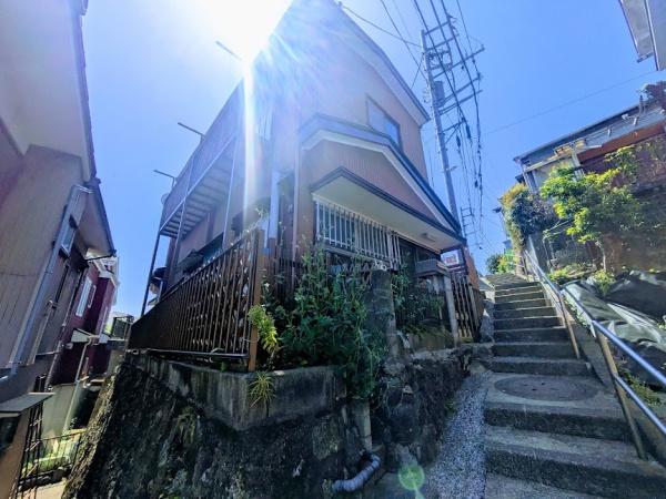 横浜市西区東久保町の貸家