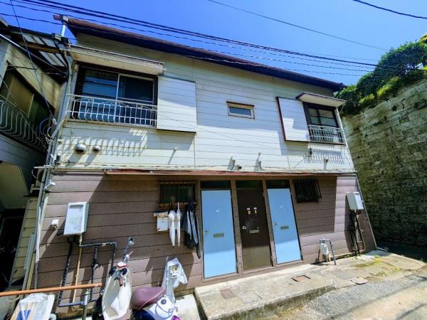 横浜市西区西戸部町１丁目のテラスハウス