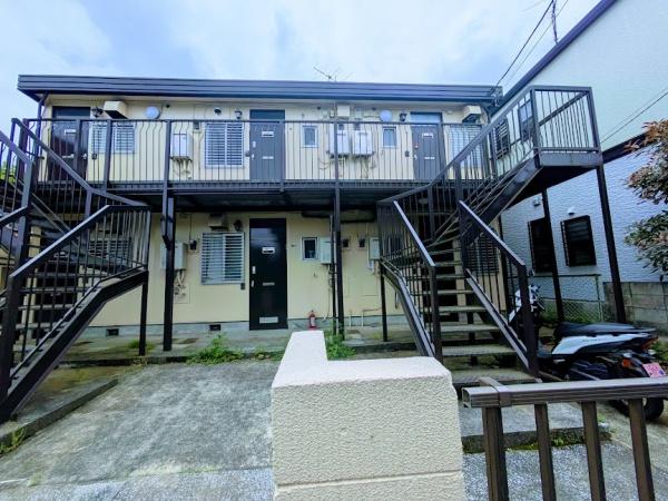 横浜市南区六ツ川１丁目のアパート