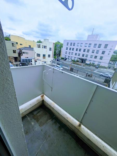 横浜市南区大岡２丁目のマンション