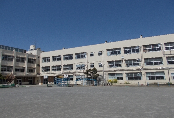 横浜市南区大岡2丁目のマンション(横浜市立南小学校)