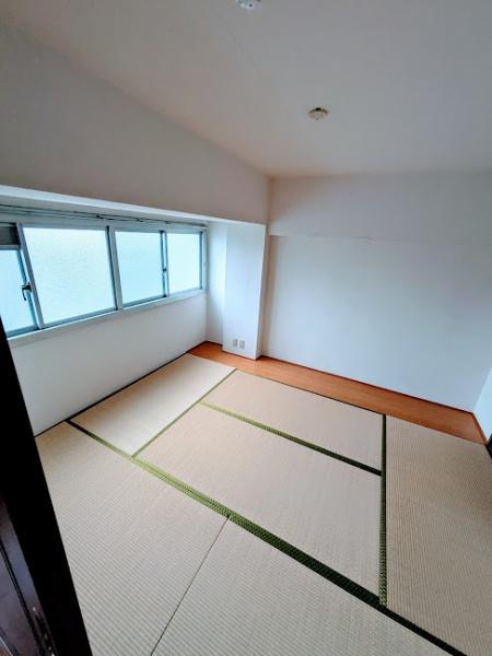 横浜市南区大岡２丁目のマンション