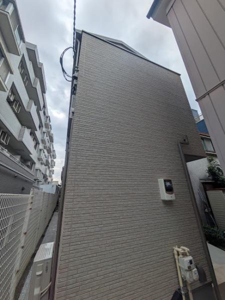 横浜市西区久保町のテラスハウス