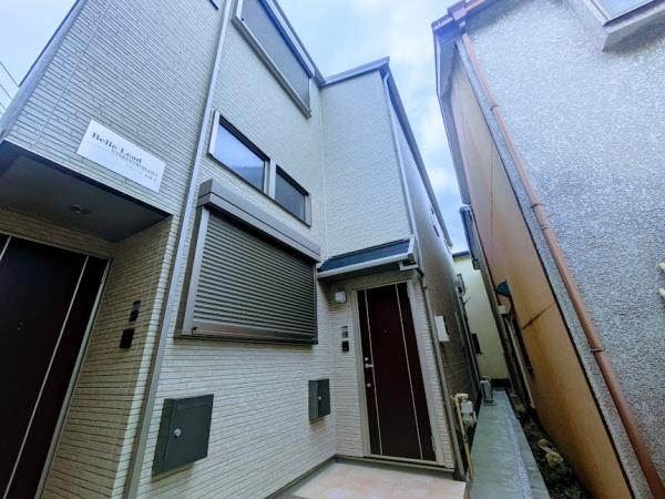 横浜市西区久保町のテラスハウス
