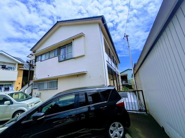 横浜市南区六ツ川３丁目のアパート