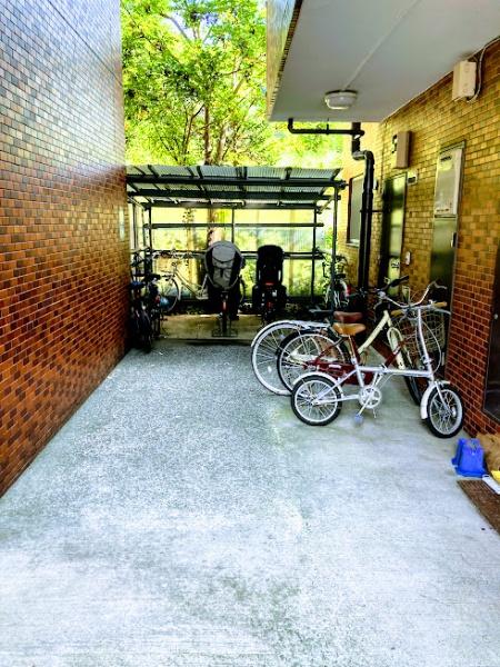 横浜市南区中村町５丁目のマンション