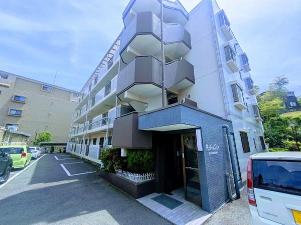 横浜市南区六ツ川２丁目のマンション
