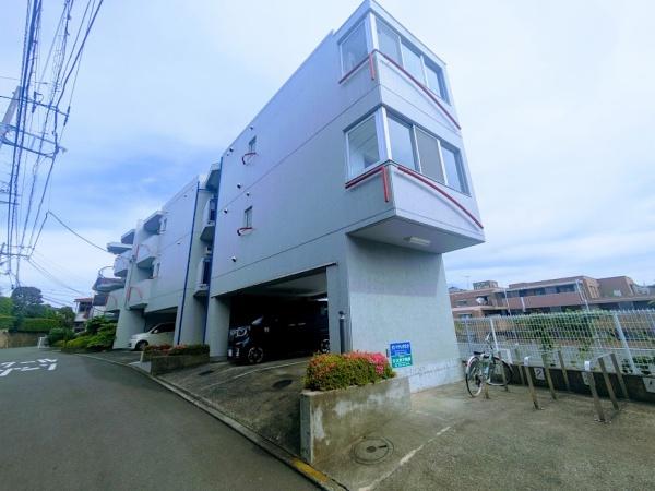 横浜市神奈川区片倉４丁目のマンション