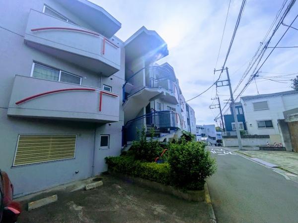 横浜市神奈川区片倉４丁目のマンション