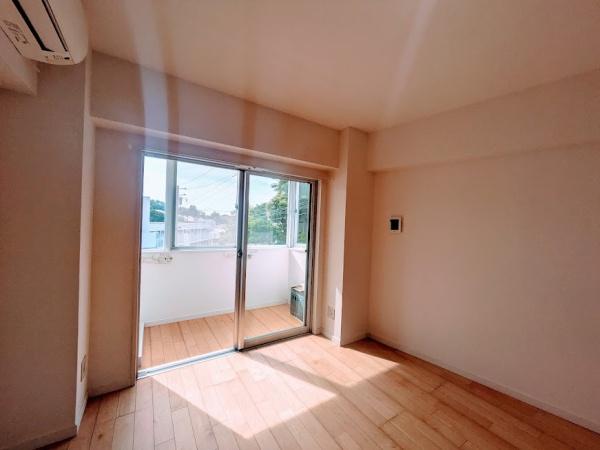 横浜市神奈川区片倉４丁目のマンション