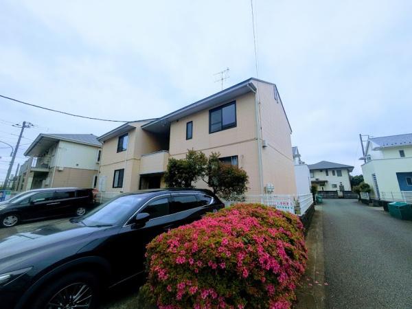 横浜市神奈川区三枚町のアパート