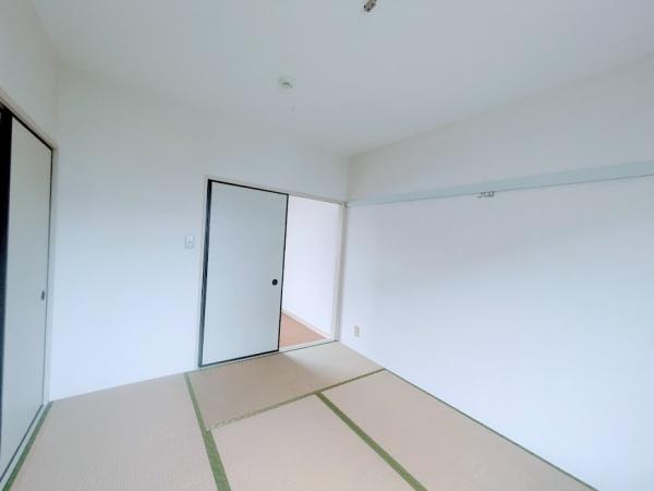 横浜市神奈川区三枚町のアパート