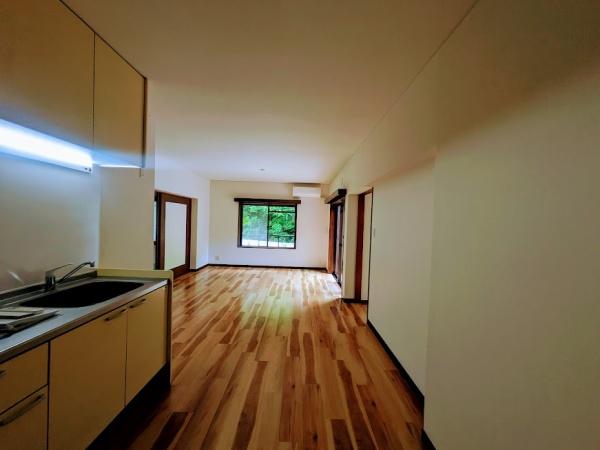 横浜市南区六ツ川１丁目のマンション