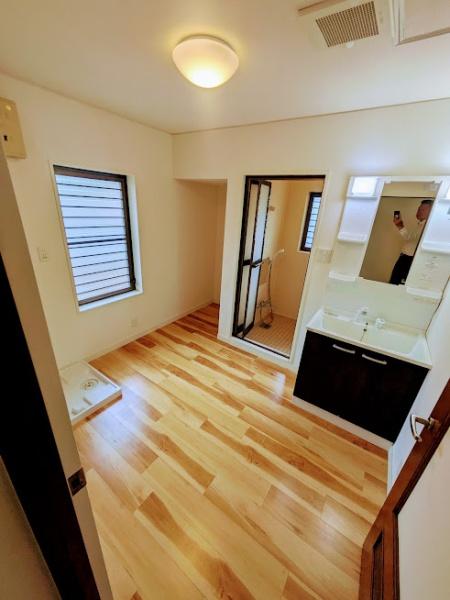 横浜市南区六ツ川１丁目のマンション
