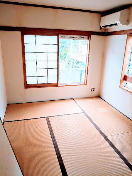 横浜市神奈川区三ツ沢南町のテラスハウス