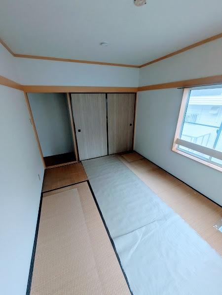 横浜市神奈川区三ツ沢南町のテラスハウス