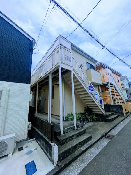 横浜市保土ケ谷区峰岡町２丁目のアパート