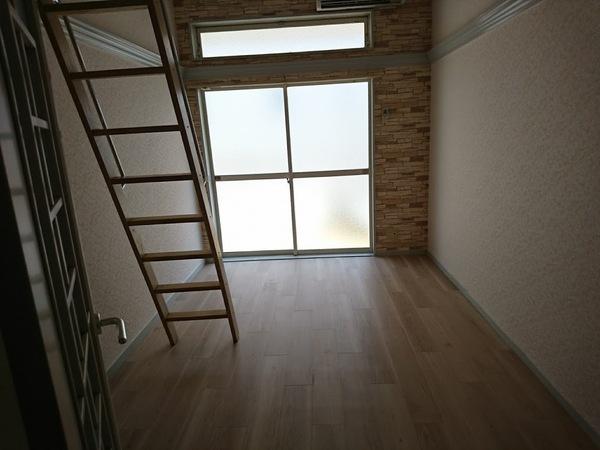 レオパレス21三ツ沢上町第２