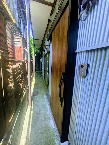 横浜市神奈川区子安台１丁目のアパート