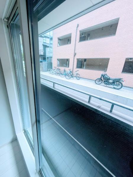 横浜市西区東久保町のアパート