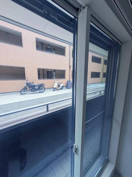 横浜市西区東久保町のアパート