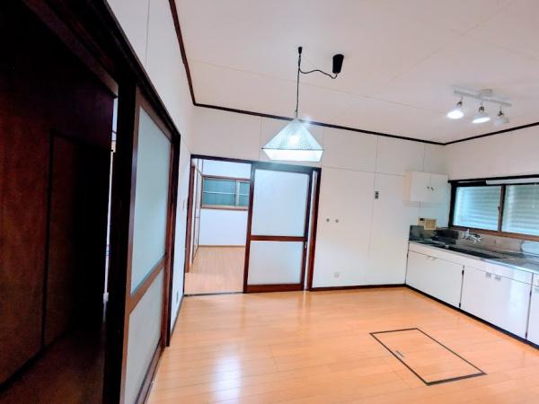 横浜市西区北軽井沢の貸家