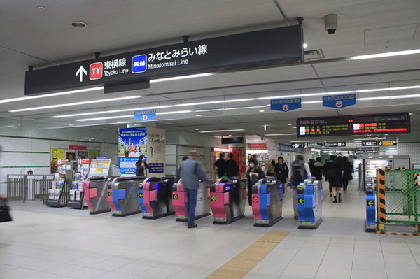 横浜市神奈川区栄町のマンション(横浜駅(東急東横線))