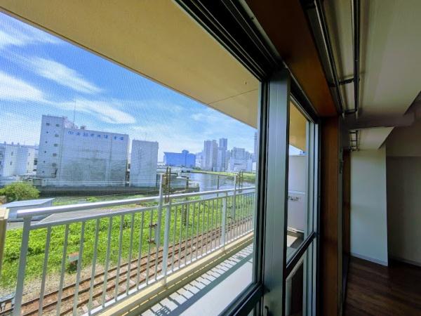 横浜市神奈川区栄町のマンション