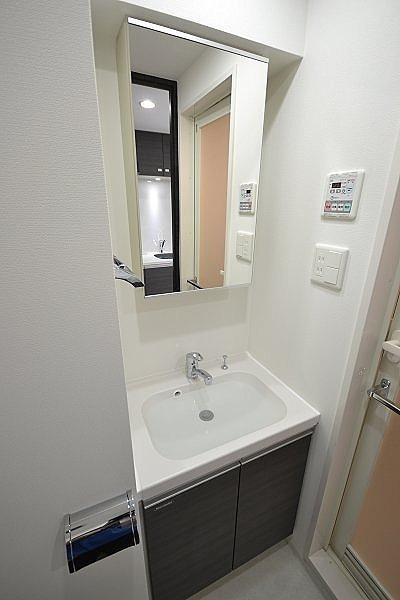 横浜市神奈川区松本町３丁目のマンション