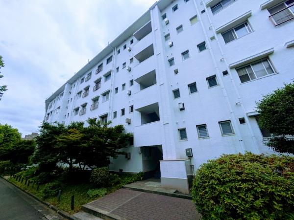 ガーデン山住宅団地5号棟