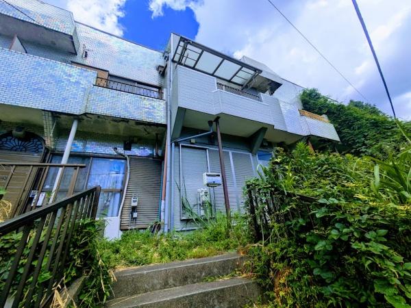 横浜市保土ケ谷区瀬戸ケ谷町のテラスハウス