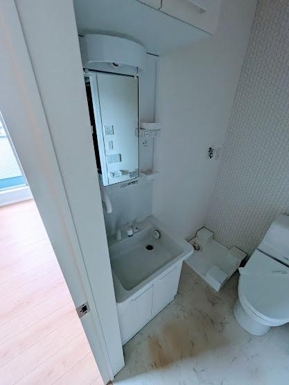 横浜市南区永田東１丁目のアパート