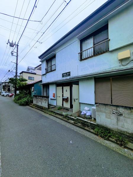 横浜市南区井土ケ谷中町のアパート