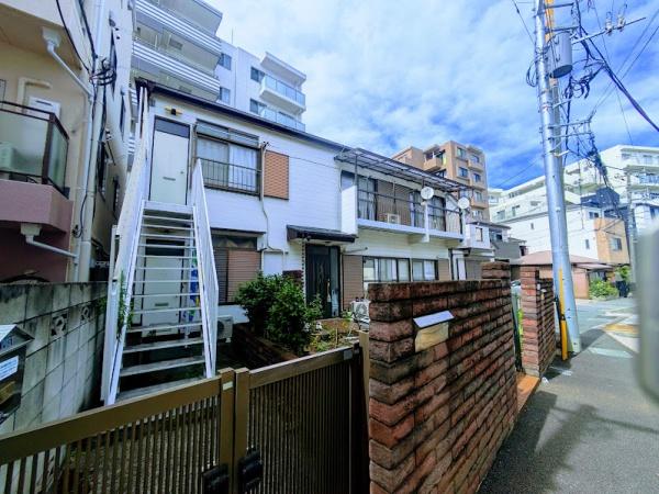 横浜市神奈川区大口通のアパート