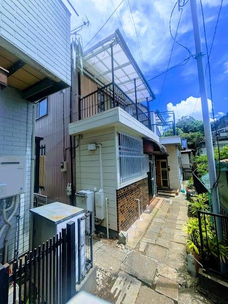 横浜市西区元久保町の貸家