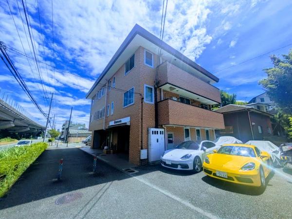 横浜市神奈川区三枚町のマンション