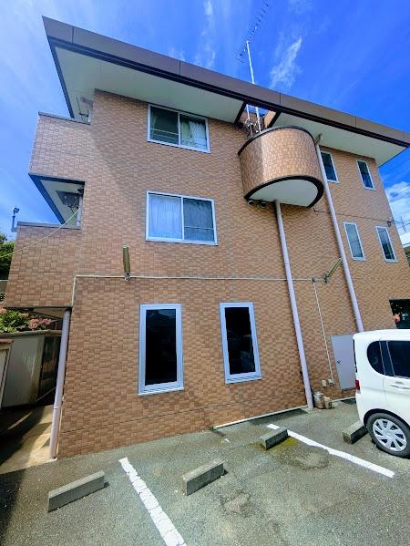 横浜市神奈川区三枚町のマンション