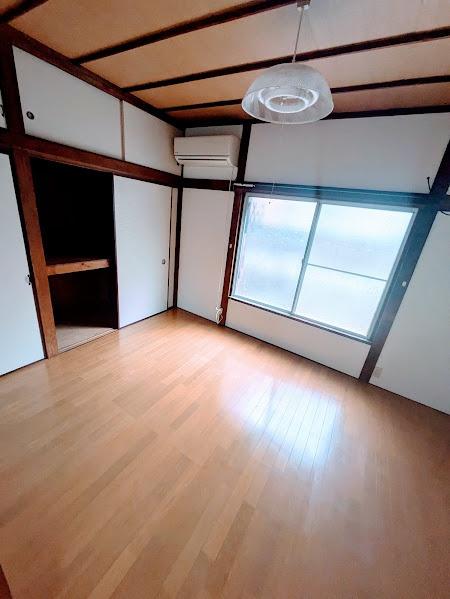 横浜市神奈川区三ツ沢東町のアパート