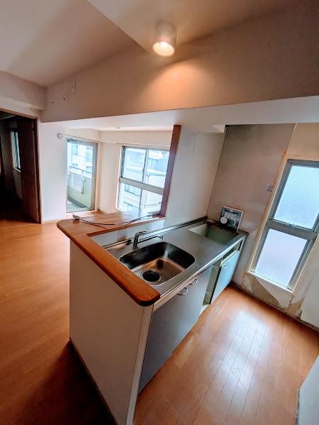 横浜市南区日枝町２丁目のマンション