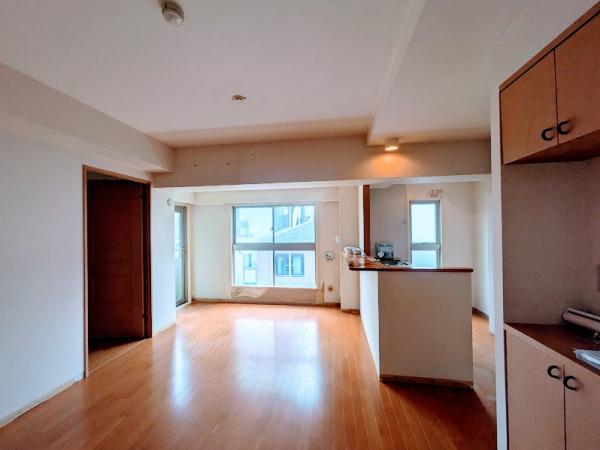 横浜市南区日枝町２丁目のマンション