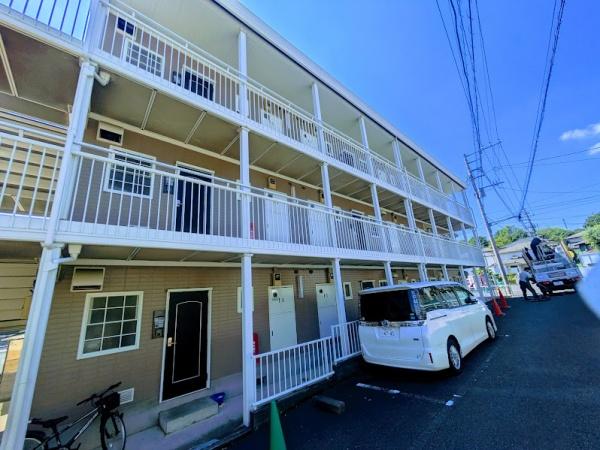 横浜市神奈川区神大寺３丁目のマンション