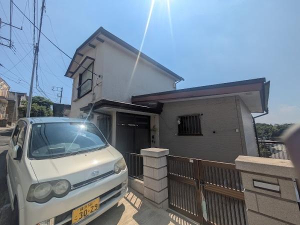 鎌谷町貸家