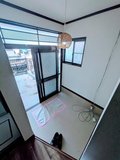 鎌谷町貸家