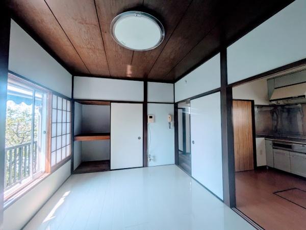 鎌谷町貸家