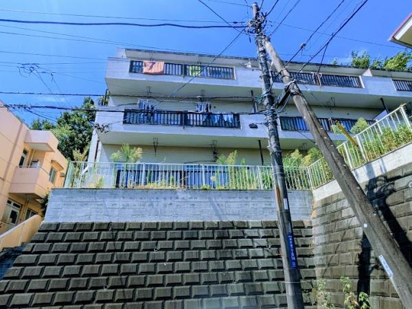 横浜市港南区芹が谷２丁目のマンション