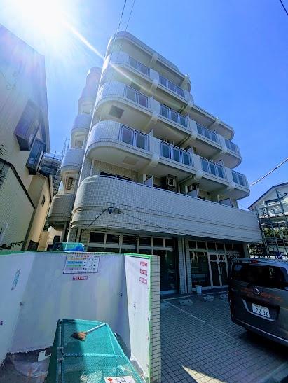 横浜市港南区上大岡西３丁目のマンション